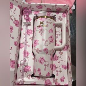 Stanley 40oz Quencher in Ribbon Rosa